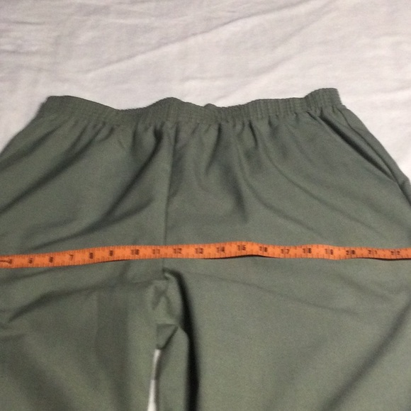 🍎 BRIGGS NEW YORK KHAKI GREEN SLACKS with ELASTIC WAISTBAND - Picture 5 of 16